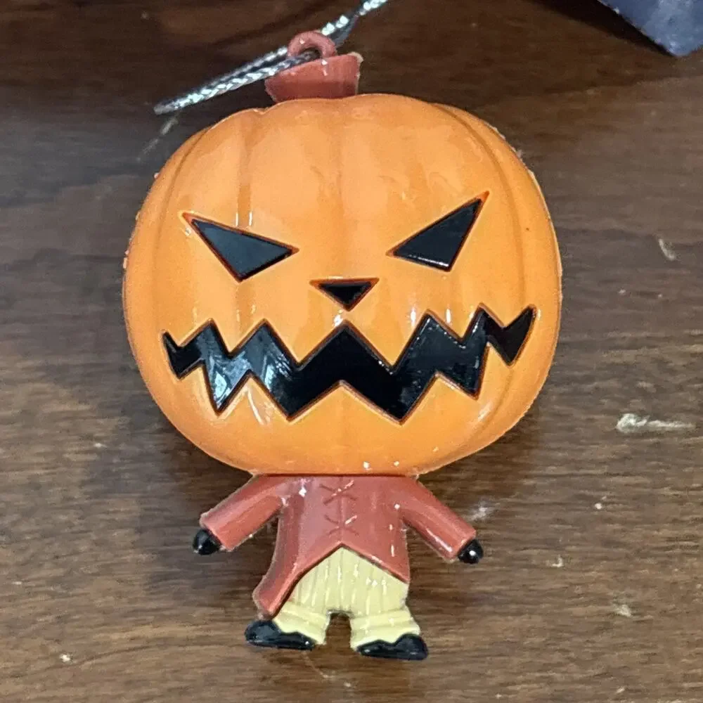 2025 HALLMARK NIGHTMARE BEFORE CHRISTMAS CHASE PUMPKIN KING MYSTERY ORNAMENT